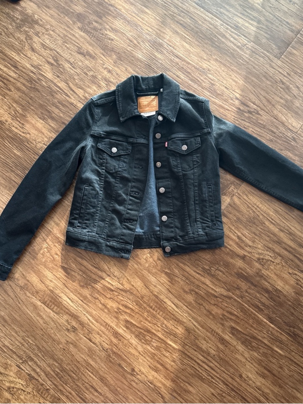 Levi's women’s Black Denim Trucker Jacket